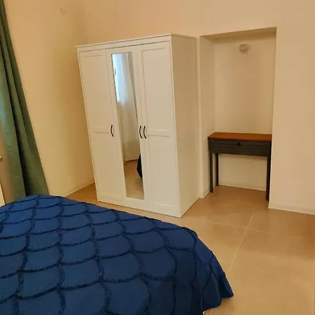 Crihouse Apartment *