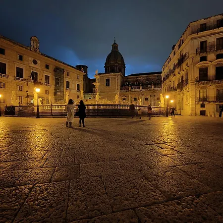 Crihouse * باليرمو